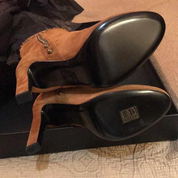 Authentic YSL boot - Picture 9 of 9